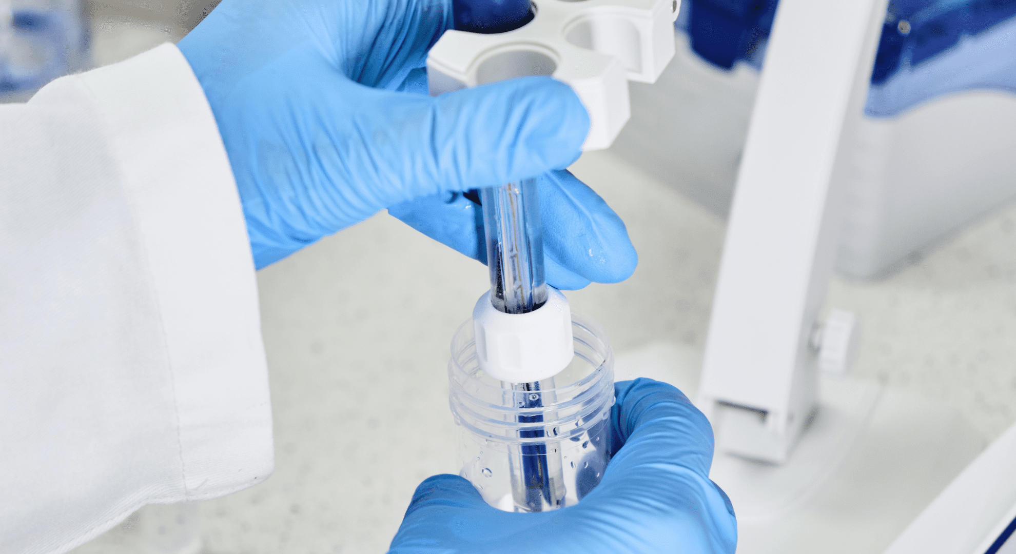 How to Clean a pH Meter Probe